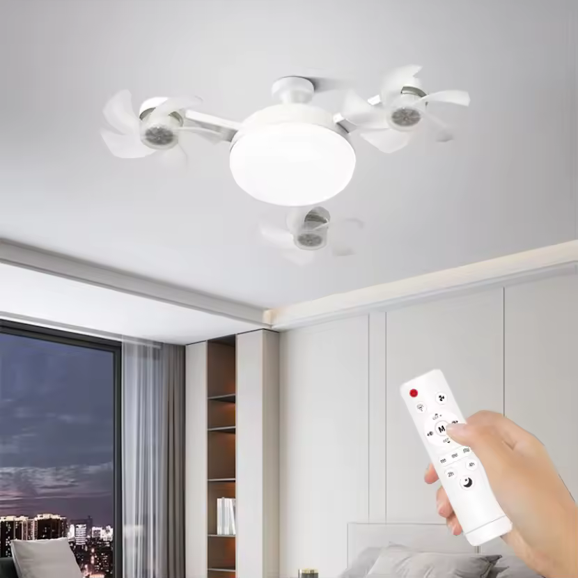 Le plafonnier ventilateur installé dans une chambre, piloté à la télécommande